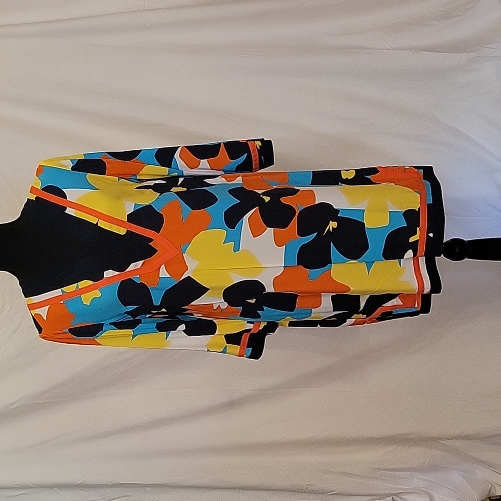 Crown & Ivy sheath dress